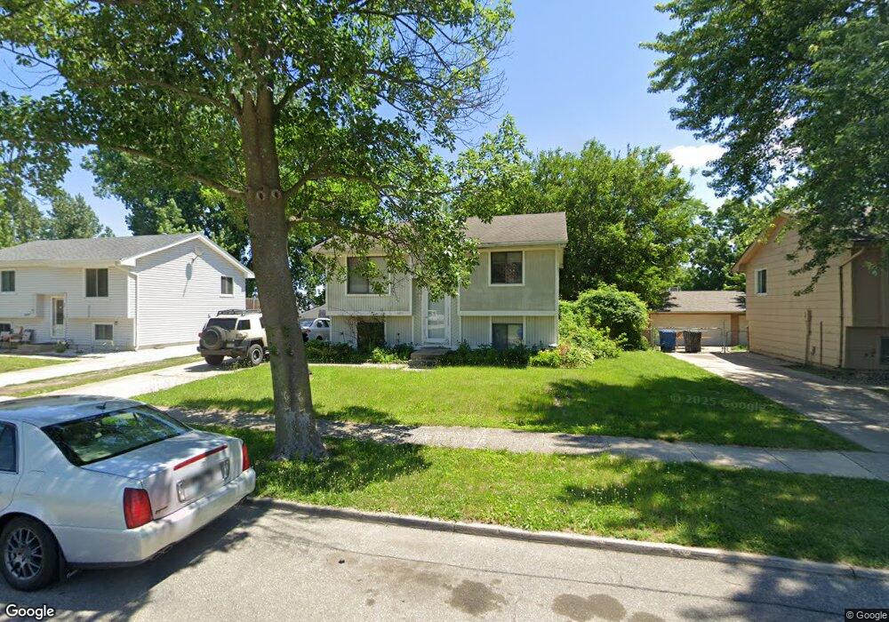 2615 SE 18th St, Des Moines, IA 50320 - photo 1