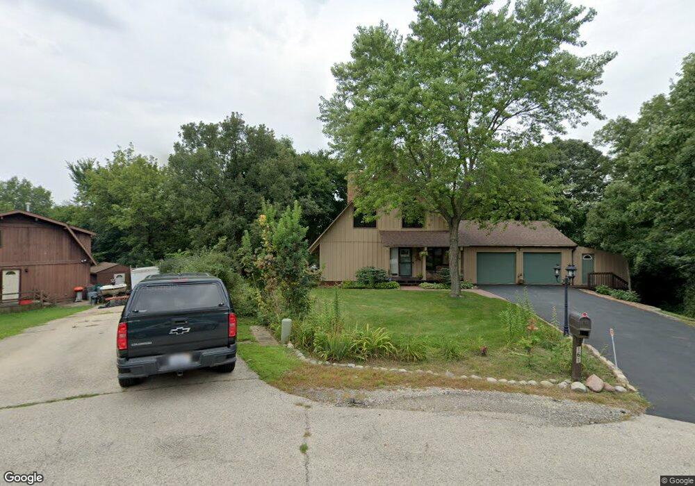 161 Castlewood Dr, Carpentersville, IL 60110 - photo 1