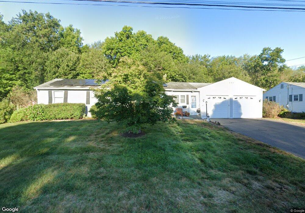 44 Fairfield Rd, Enfield, CT 06082 - photo 1