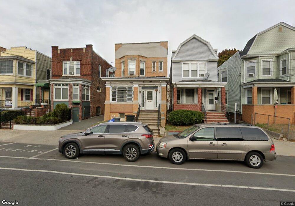 152 Wegman Pkwy, Jersey City, NJ 07305 - photo 1