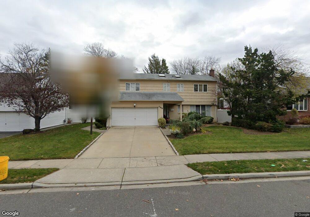 798 Longview Ave, Valley Stream, NY 11581 - photo 1