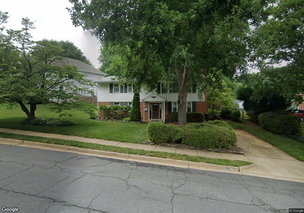 1220 Kelley St SW, Vienna, VA 22180 - photo 1