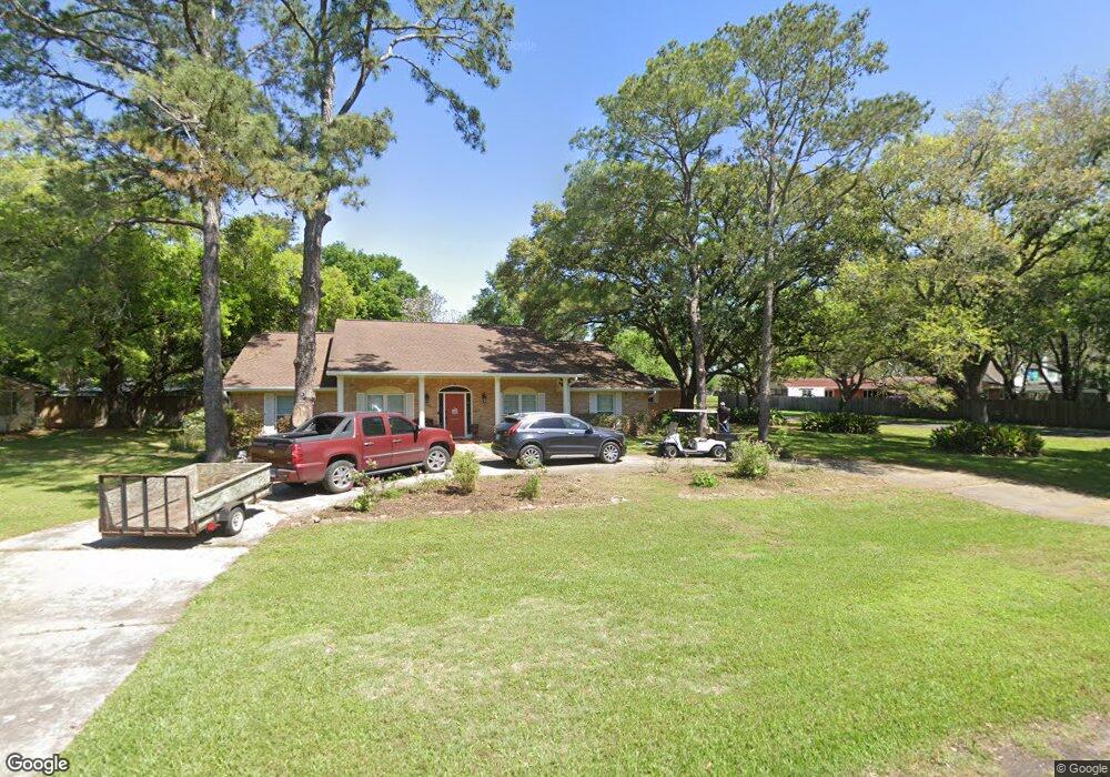 921 5th St, Bay City, TX 77414 - photo 1