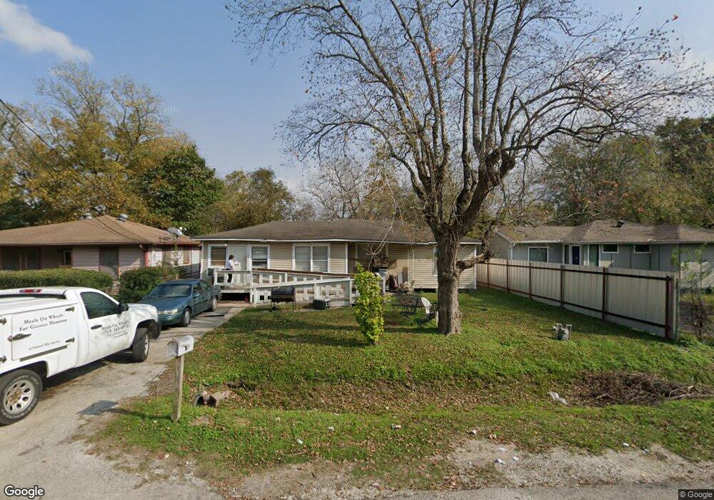 5826 Phillips St, Houston, TX 77091 - photo 1