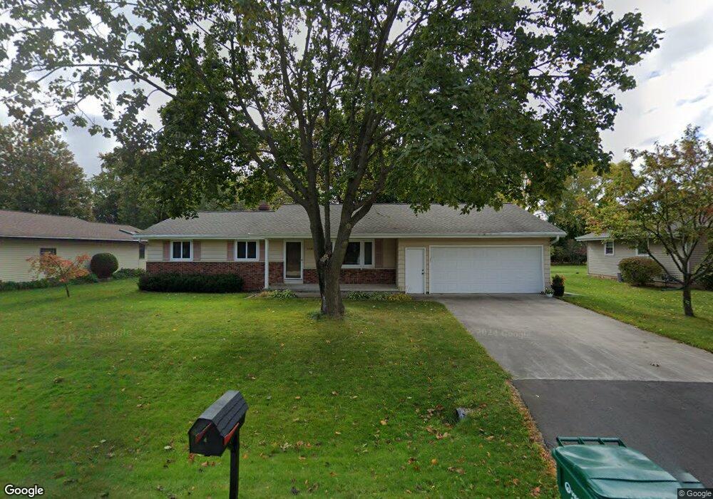3329 W Parkridge Ave, Appleton, WI 54914 - photo 1