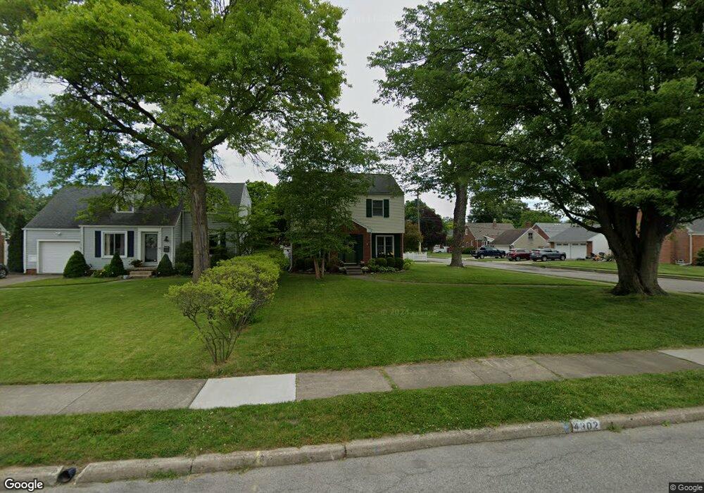 4302 Drummond Rd, Toledo, OH 43613 - photo 1