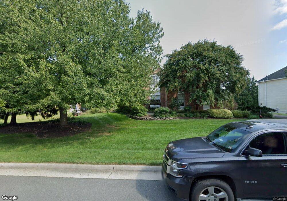 1305 Dasher Ln, Reston, VA 20190 - photo 1