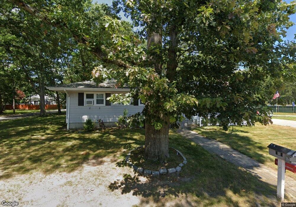 51 Burgess Dr, Warwick, RI 02886 - photo 1