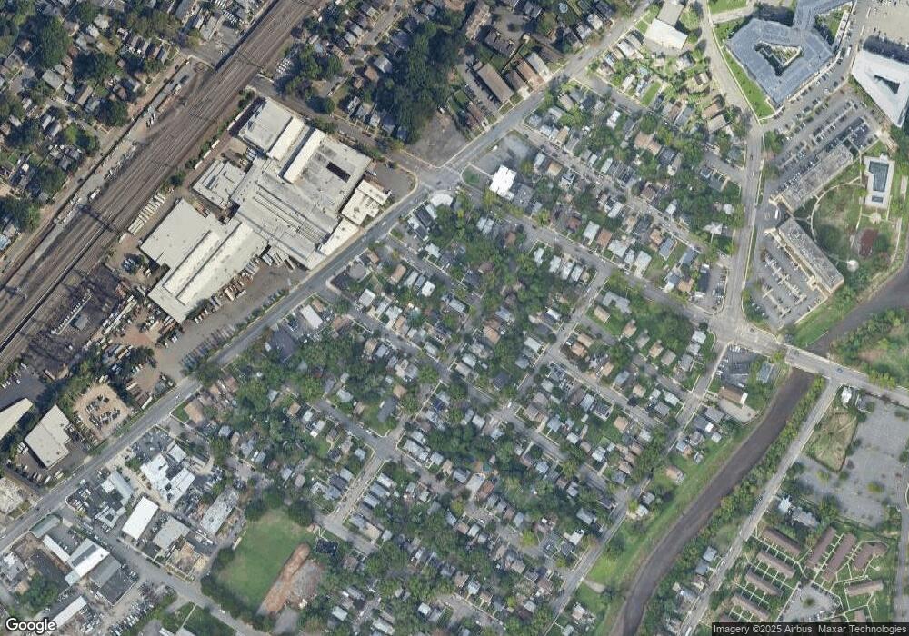 986 Thorn St, Rahway, NJ 07065 - photo 1