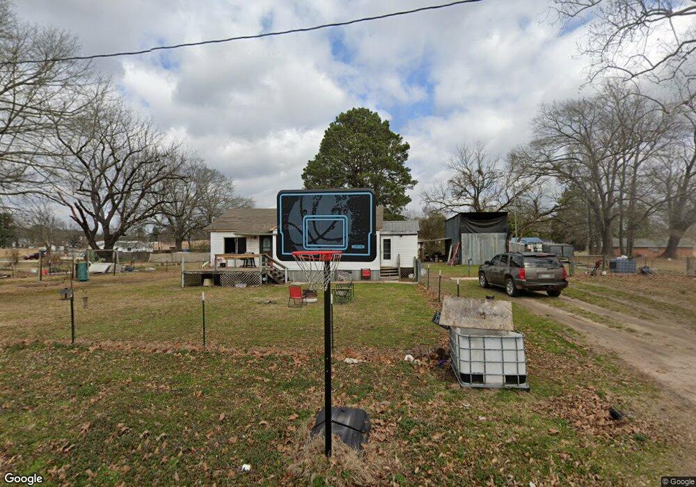 116 E Second St, Blevins, AR 71825 - photo 1