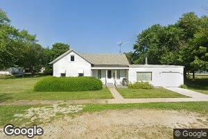 204 N Benton St, Tampico, IL 61283