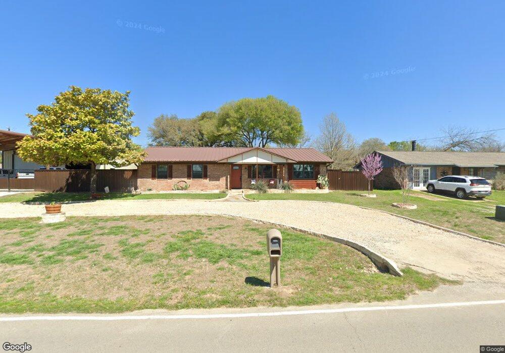 1614 E Lake Dr, Weatherford, TX 76087 - photo 1