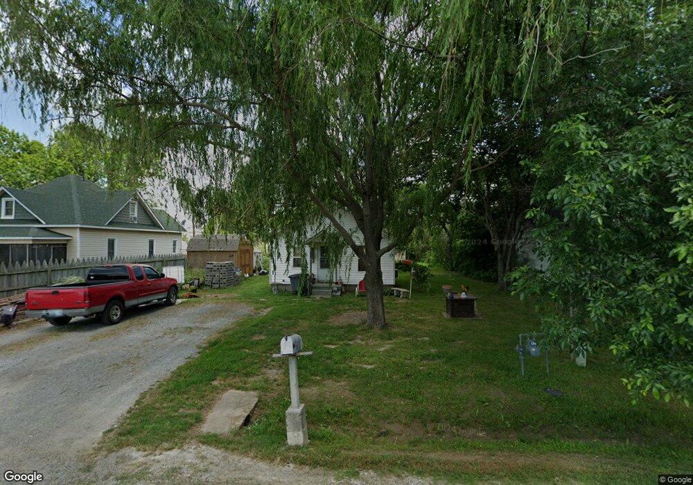 552 W Cowley St, Chouteau, OK 74337 - photo 1