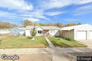 457 N 6th Ave, Forsyth, MT 59327