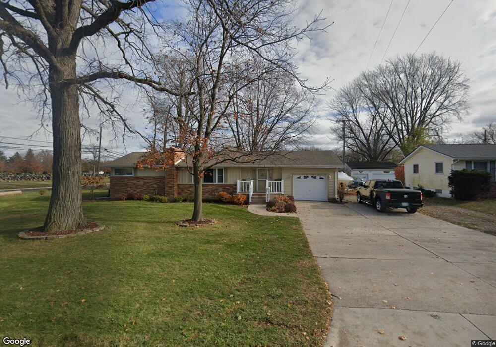 3558 10th Ave, Port Huron, MI 48060 - photo 1