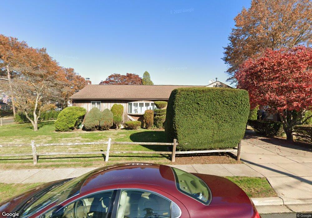 1100 Atlantic St, Franklin Square, NY 11010 - photo 1