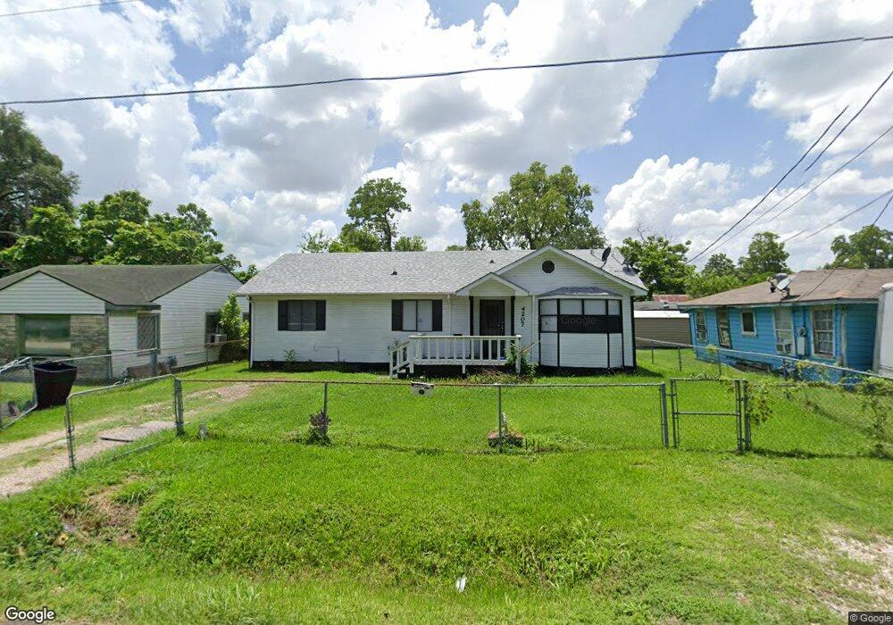 4207 Castor St, Houston, TX 77022 - photo 1