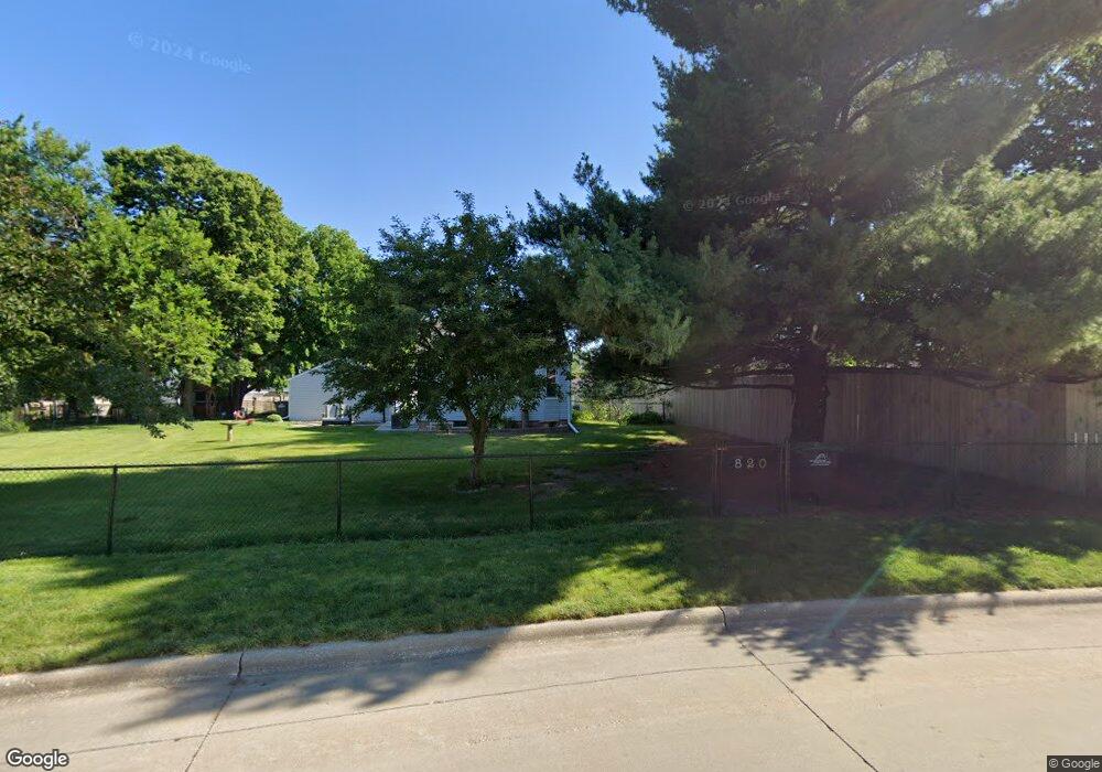 820 E Pleasant View Dr, Des Moines, IA 50315 - photo 1