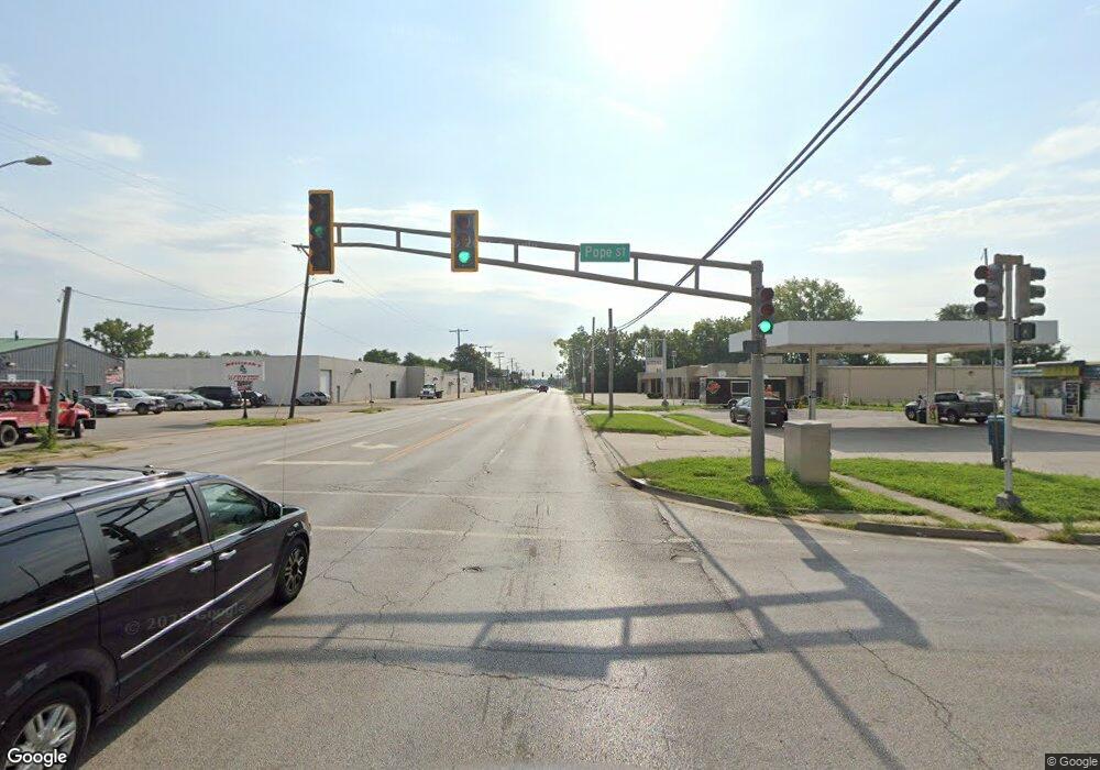 400 E South Grand Ave, Springfield, IL 62703 - photo 1