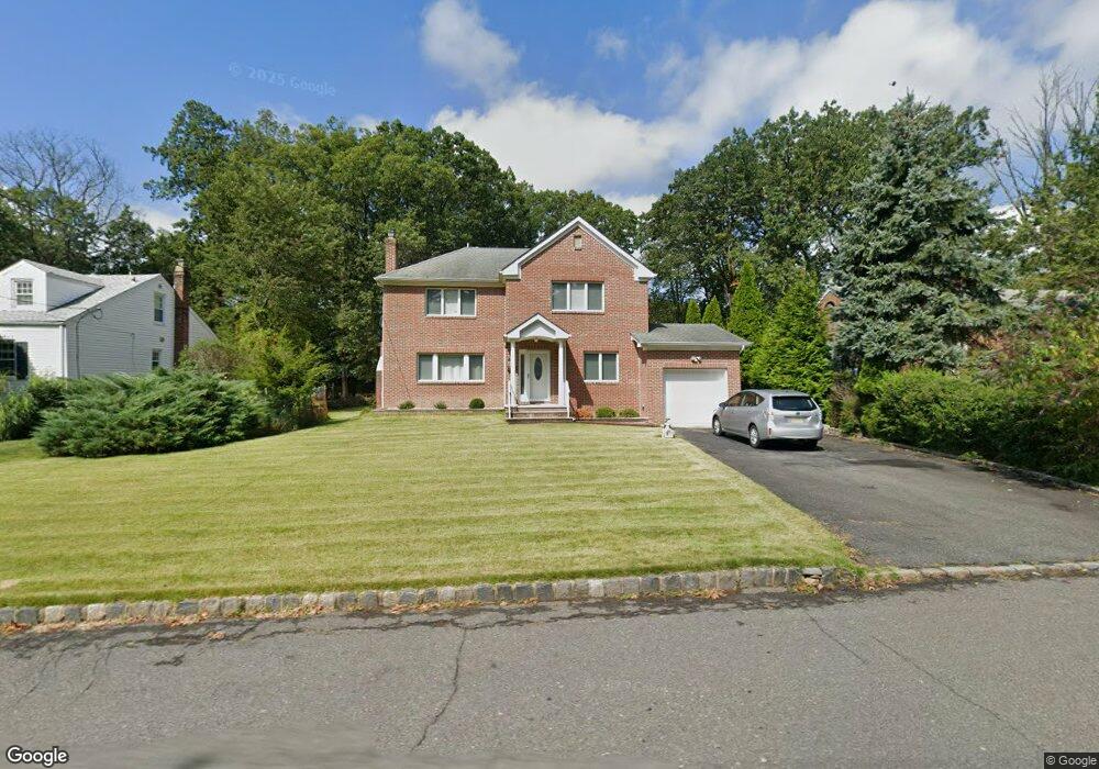 45 Hazelwood Ave, Livingston, NJ 07039 - photo 1