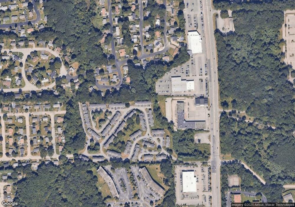 89 Greenwich Way unit 89, West Warwick, RI 02893 - photo 1