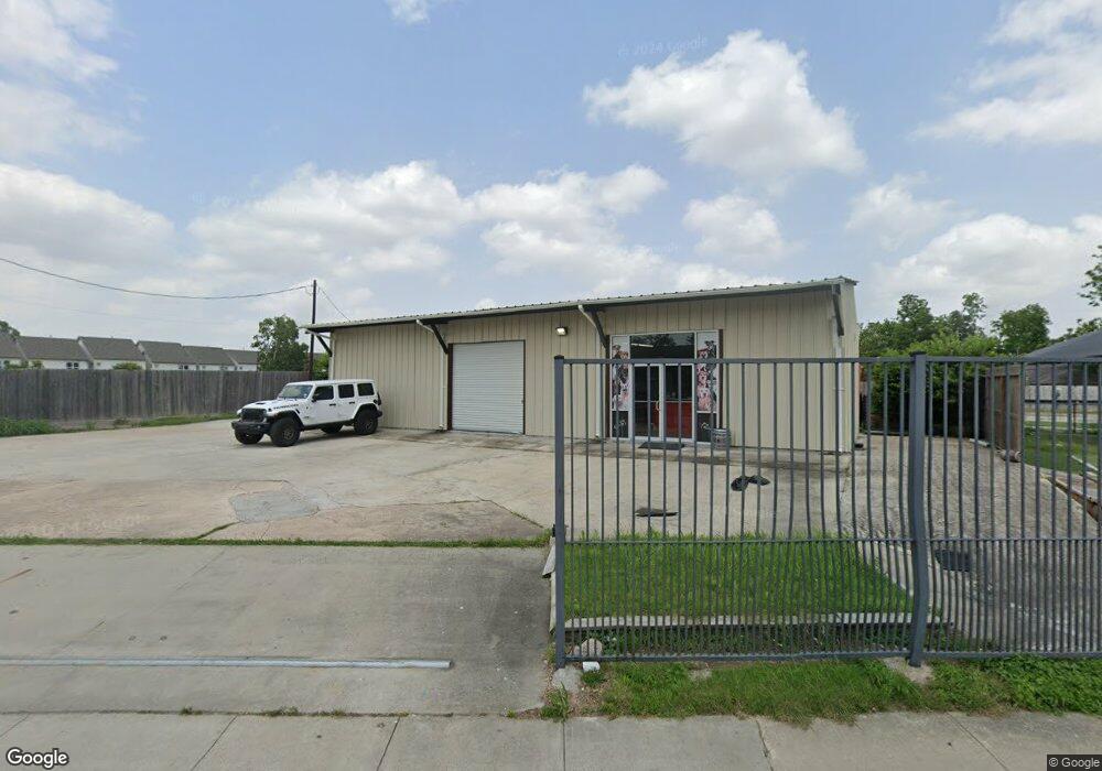 4504 Yale St, Houston, TX 77018 - photo 1
