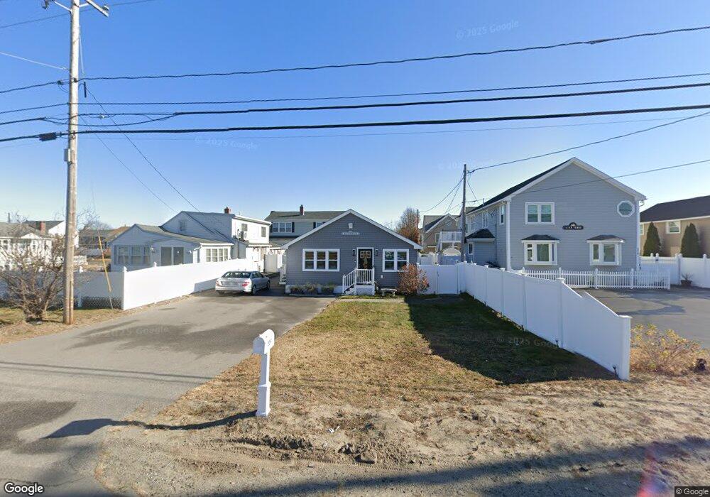 559 Ocean Blvd, Seabrook, NH 03874 - photo 1