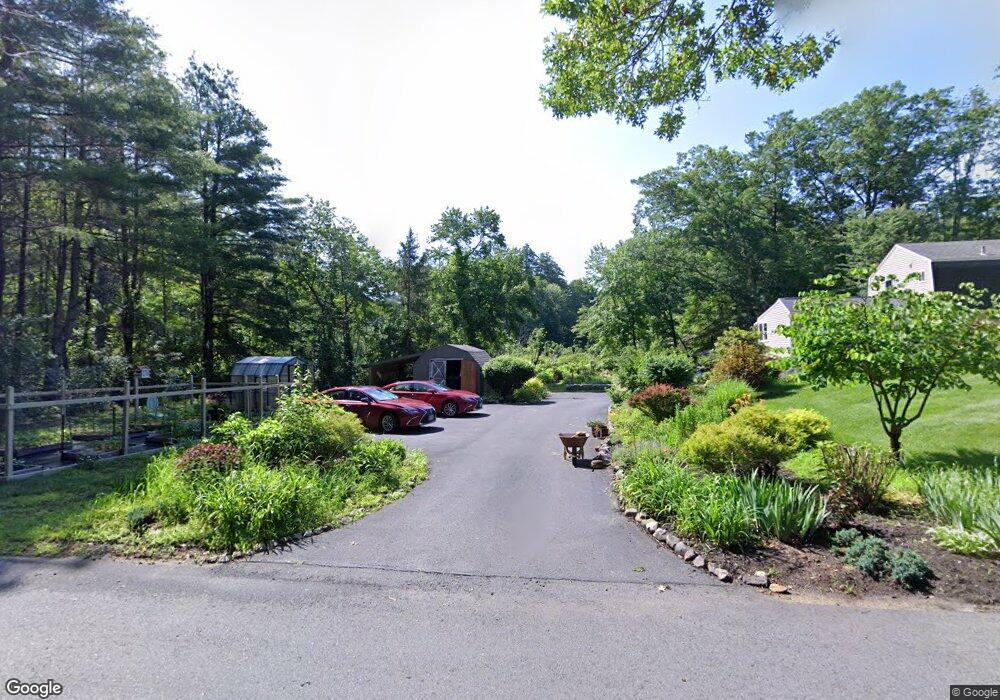 17 Parker Cir, Salem, NH 03079 - photo 1