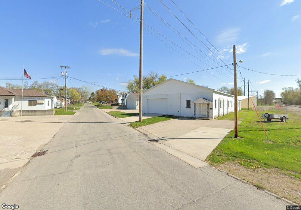 216 W 11th St N, Newton, IA 50208 - photo 1