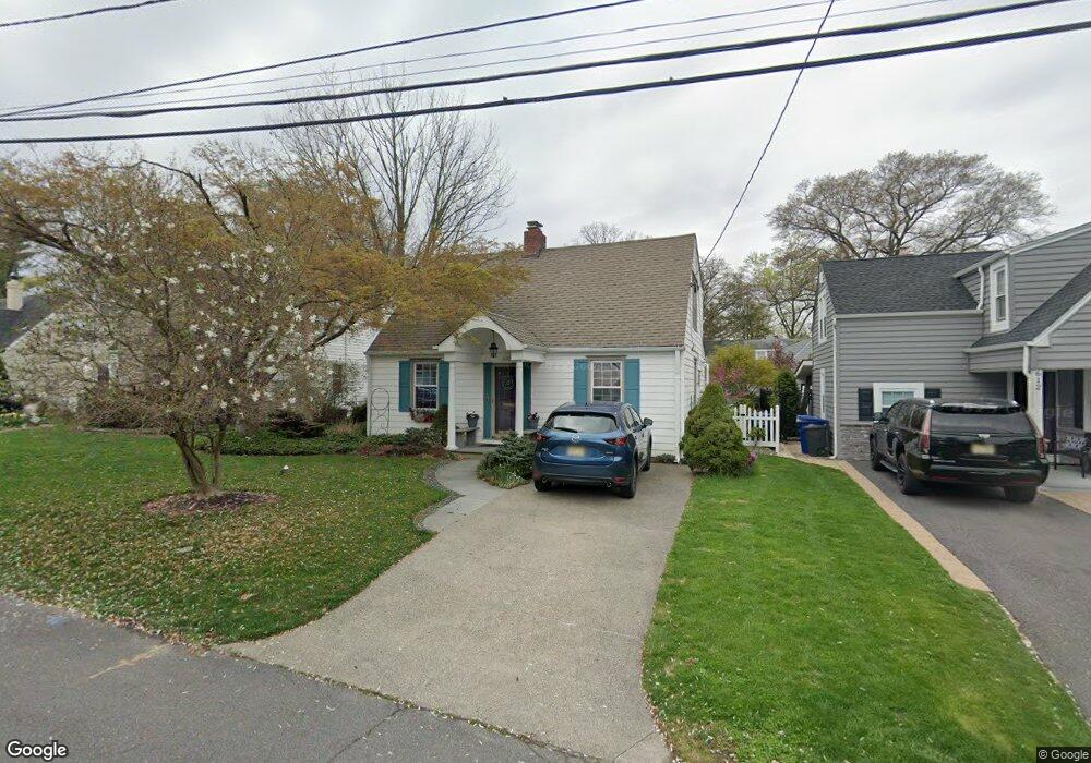 610 Maple Ct, Moorestown, NJ 08057 - photo 1