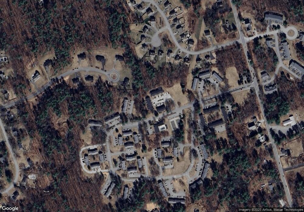 52 Fieldstone Dr unit 52, Londonderry, NH 03053 - photo 1