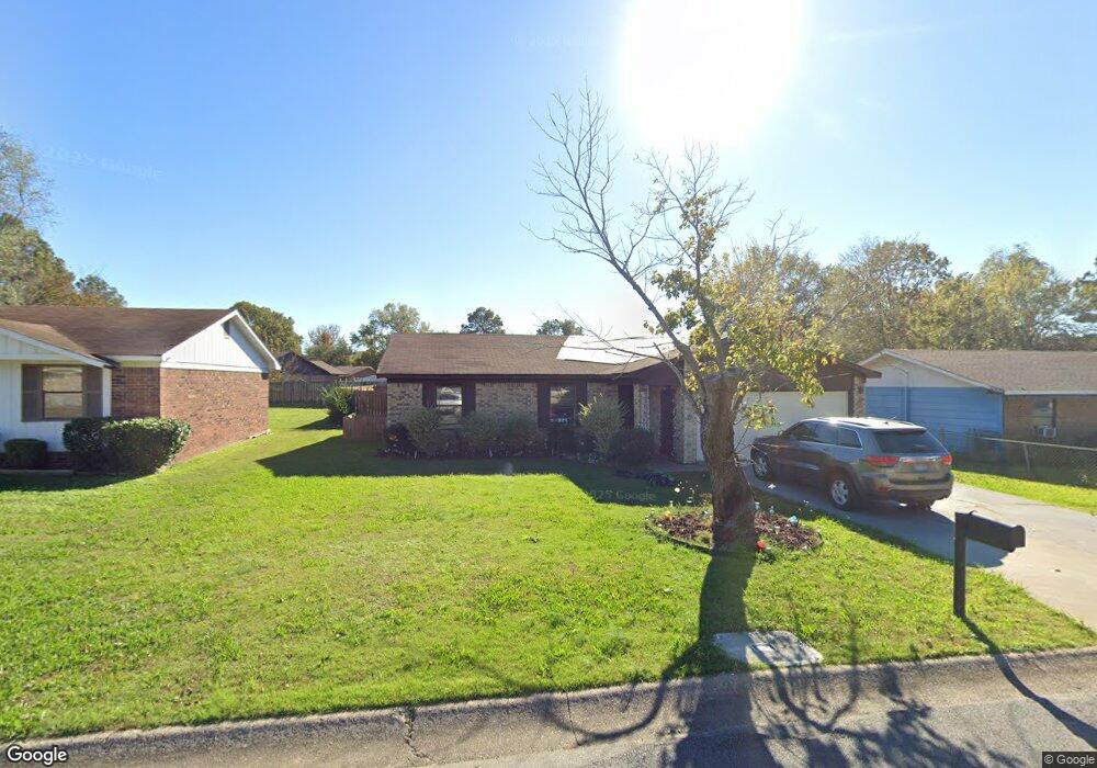 401 Madison St, Stuttgart, AR 72160 - photo 1