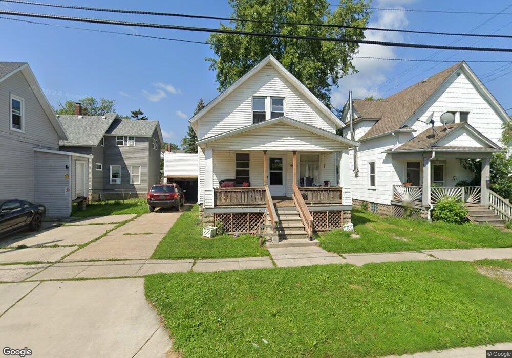 819 11th St, Port Huron, MI 48060 - photo 1