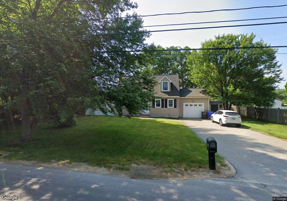 21 Philbrick St, Hudson, NH 03051 - photo 1