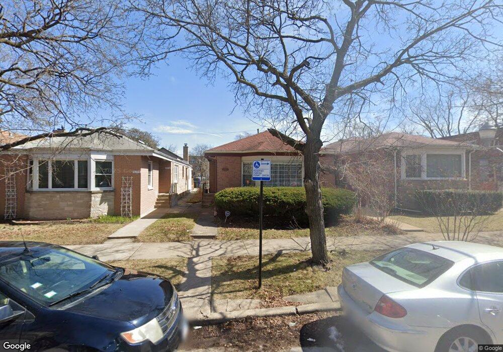 6311 N Whipple St, Chicago, IL 60659 - photo 1