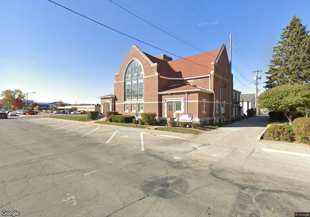 308 E 2nd St N, Newton, IA 50208 - photo 1