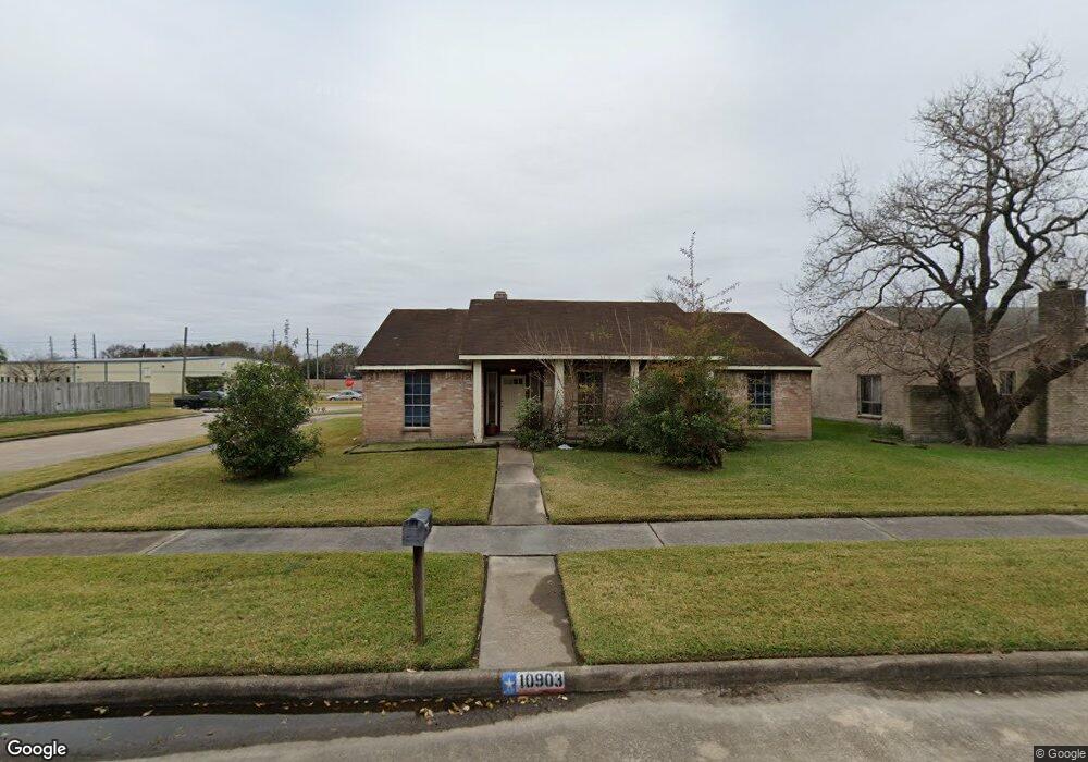 10903 Mackenzie Dr, Houston, TX 77086 - photo 1