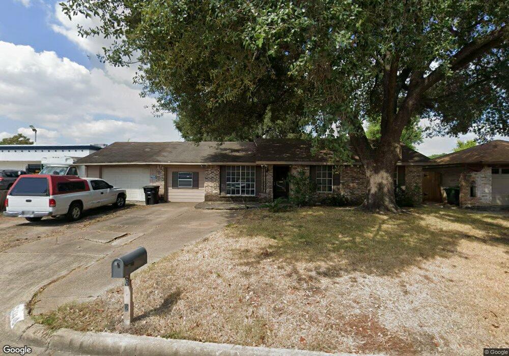 6442 Oaknut Dr, Houston, TX 77088 - photo 1