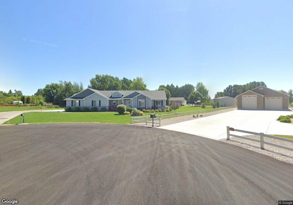 527 W 55 S, Blackfoot, ID 83221 - photo 1