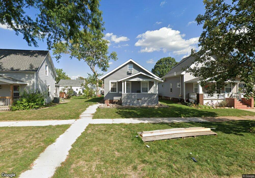 1811 I St SW, Cedar Rapids, IA 52404 - photo 1