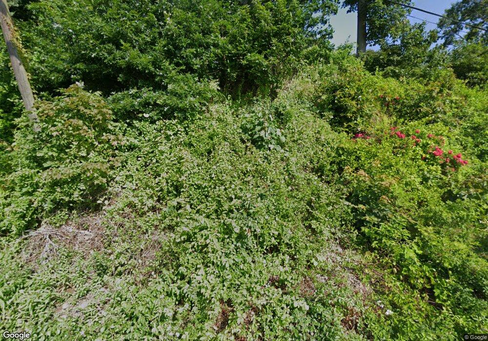 340 Riverside Dr, Tiverton, RI 02878 - photo 1