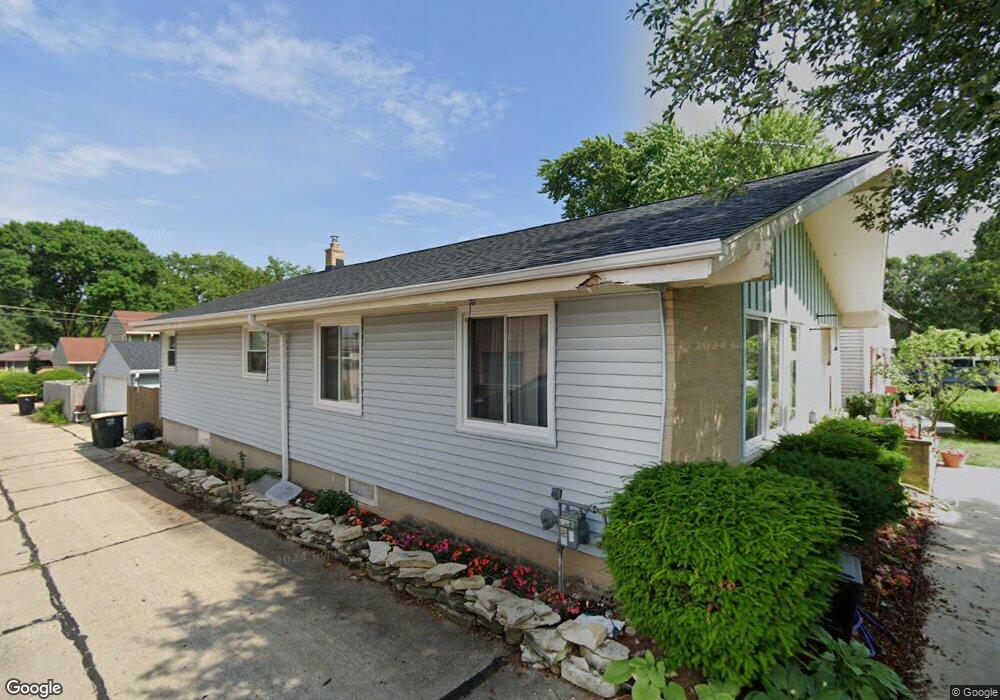 2250 N 116th St, Milwaukee, WI 53226 - photo 1