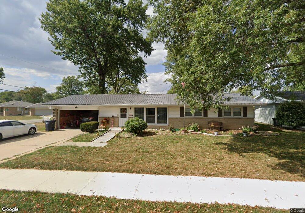 10 Rollin Hills Blvd, Effingham, IL 62401 - photo 1