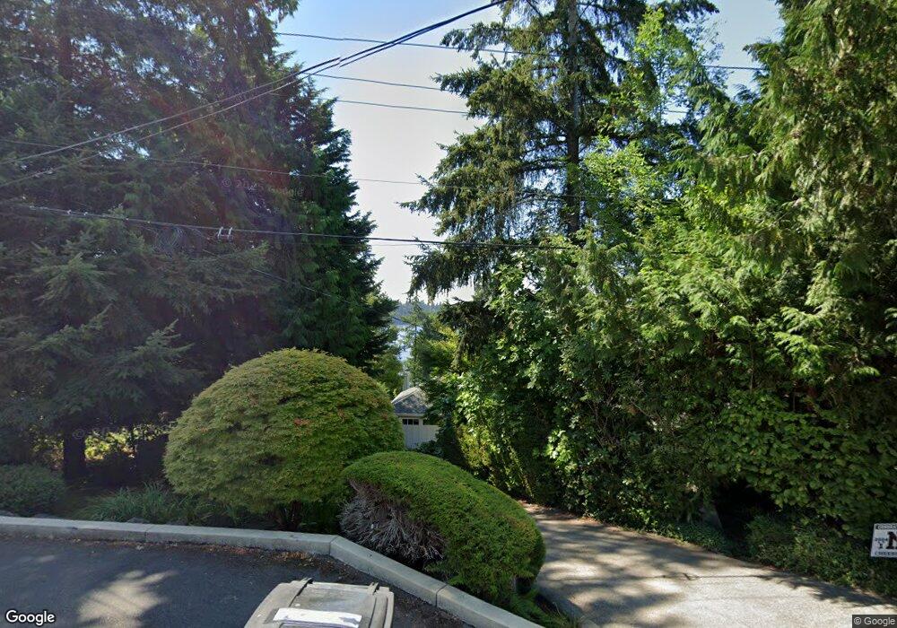 4709 Forest Ave SE, Mercer Island, WA 98040 - photo 1