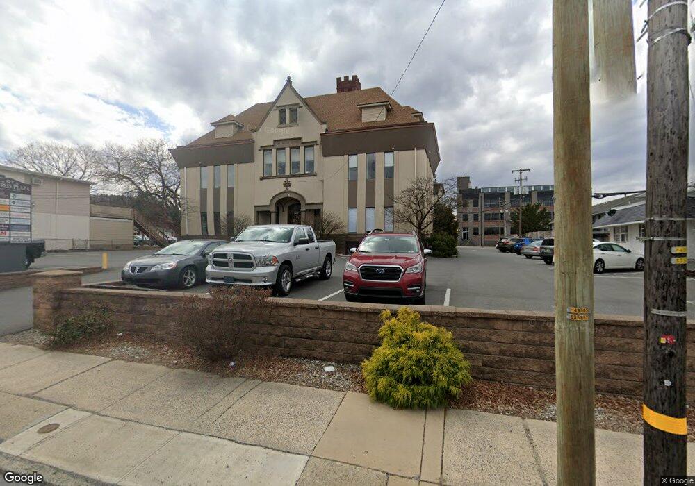 122 W Lancaster Ave unit 205, Shillington, PA 19607 - photo 1