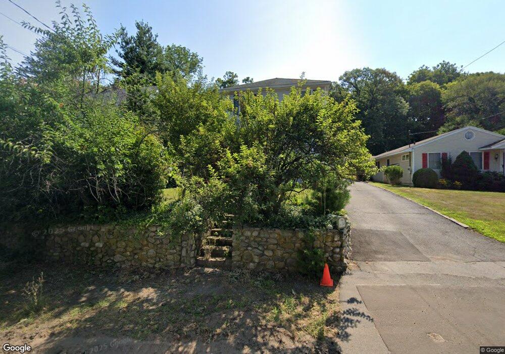 71 Hoyt St, Darien, CT 06820 - photo 1