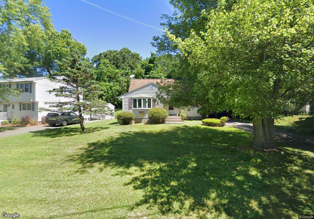 34 Ely Cir, Windsor, CT 06095 - photo 1