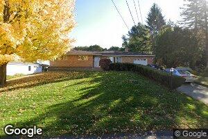 304 Brighton Dr, Clarks Green, PA 18411