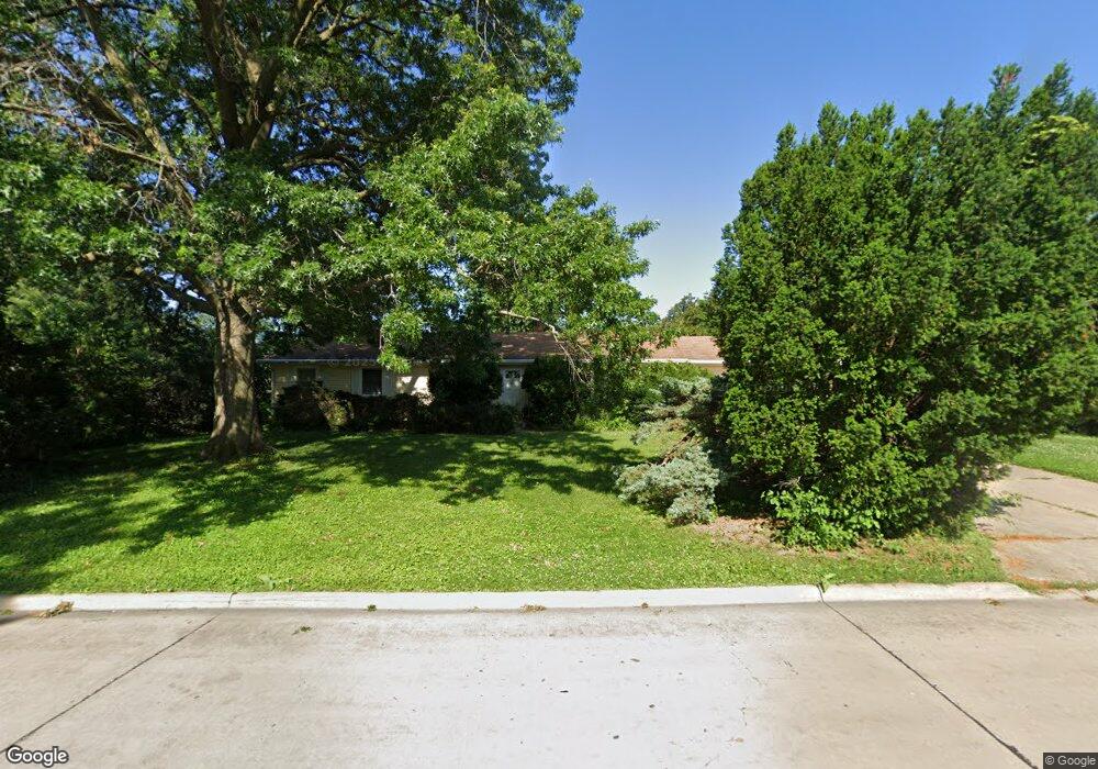 4426 El Rancho Dr, Davenport, IA 52806 - photo 1