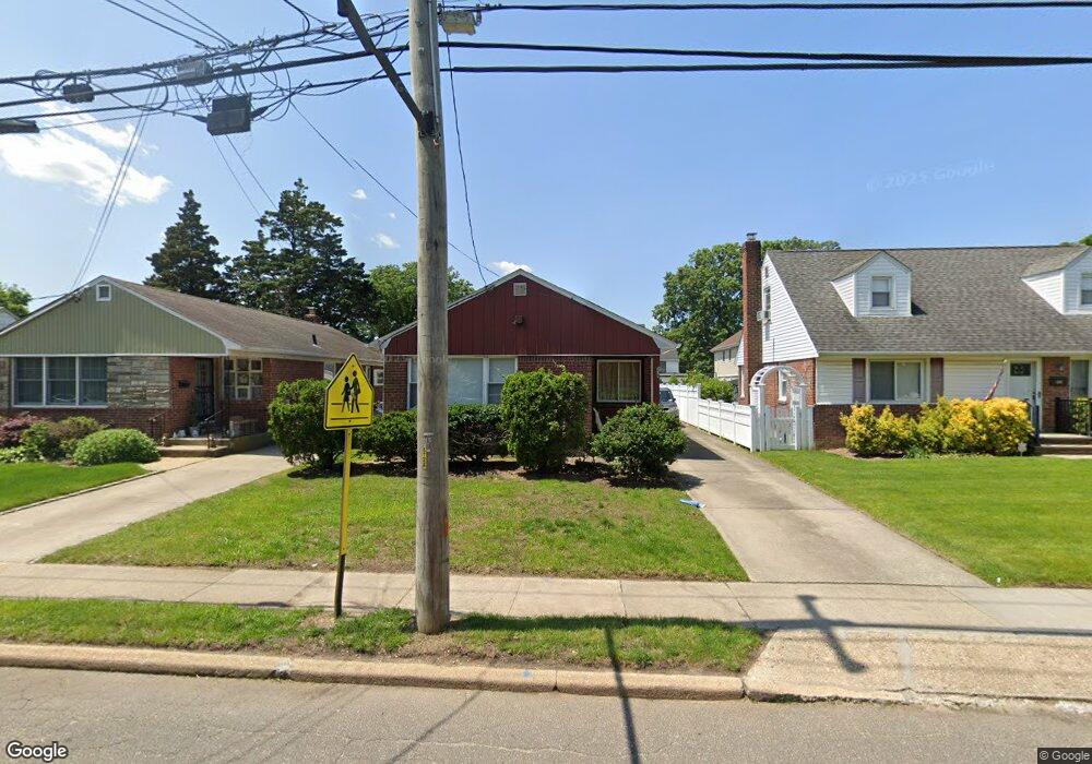 239 Emory Rd, Mineola, NY 11501 - photo 1